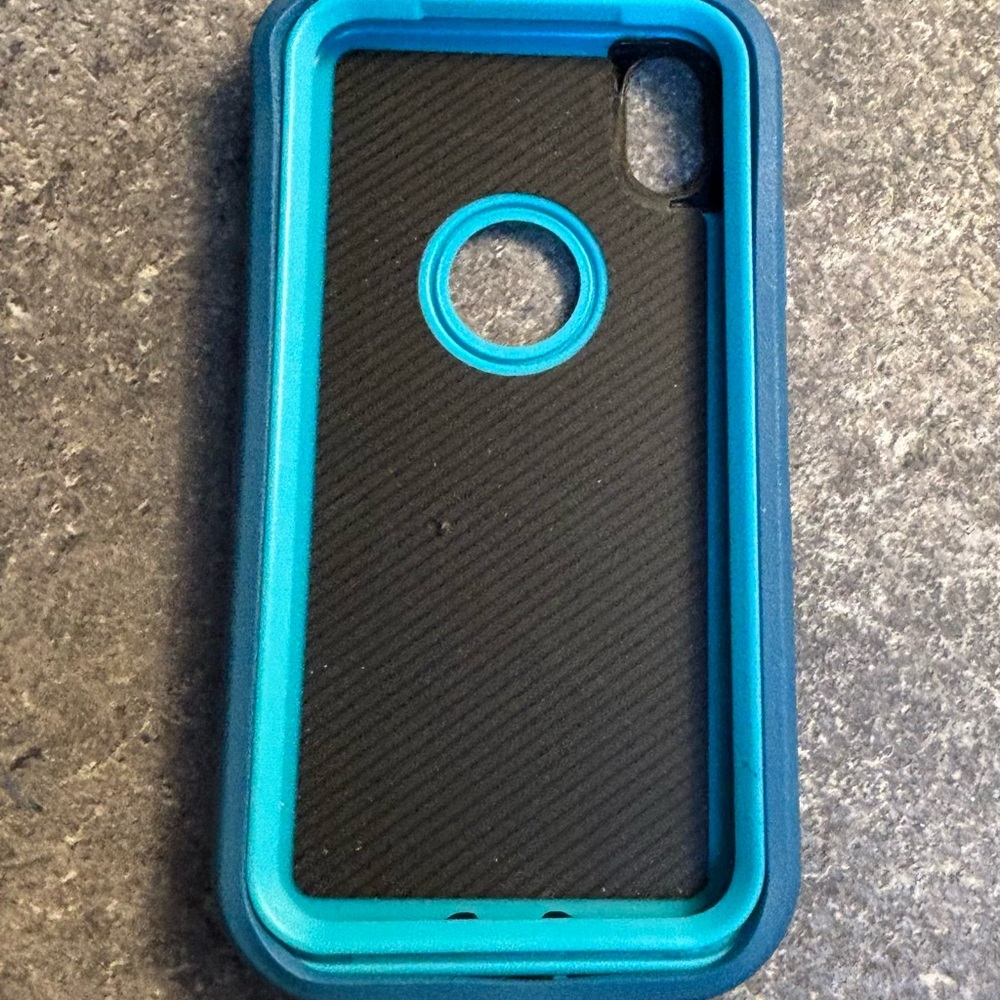 Rugged Blue and Black Phone Case with Raised Edges IPhone XR